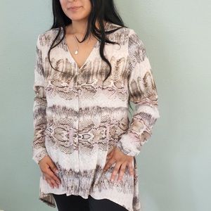Notations~ snake print blouse